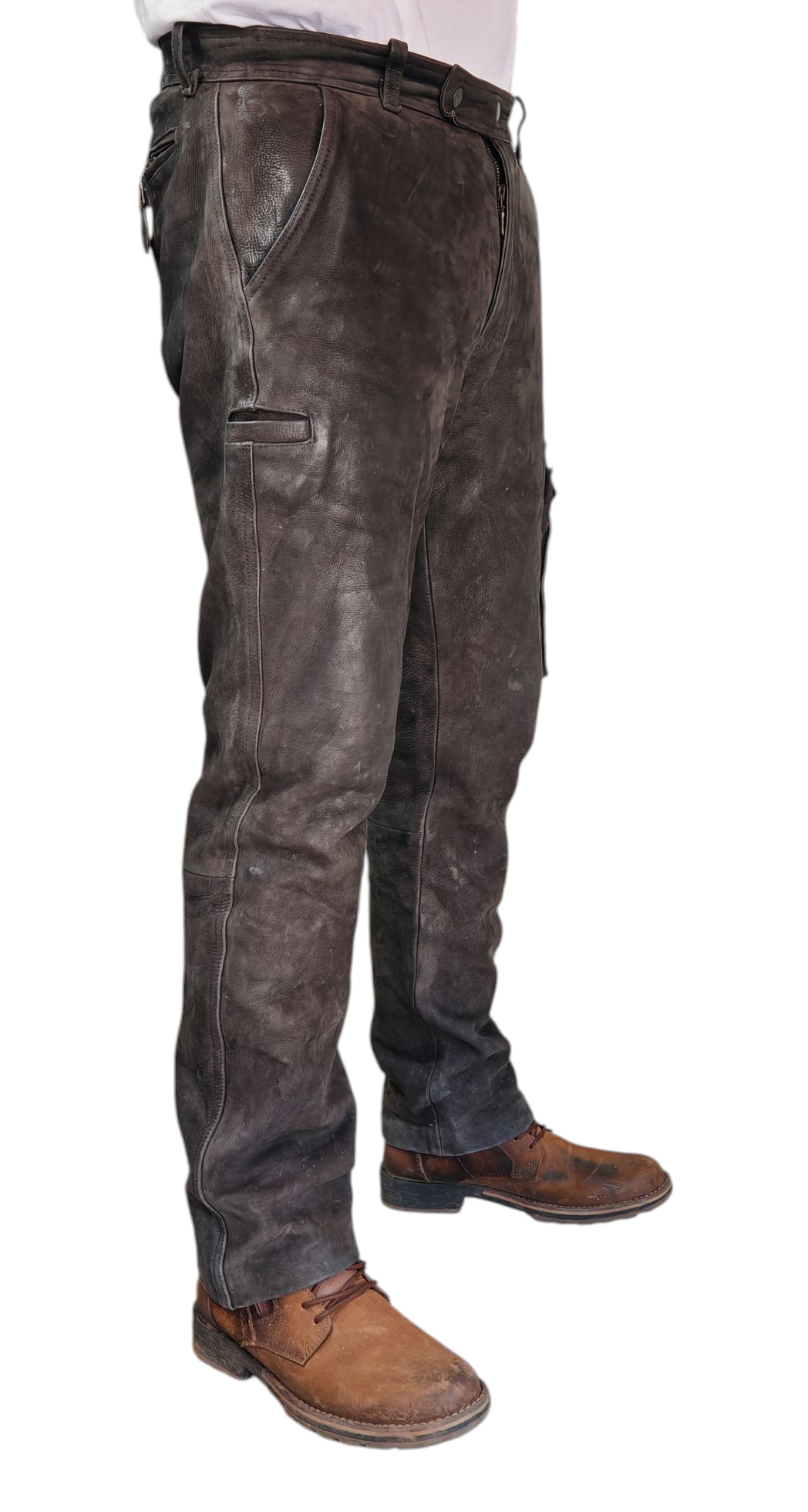 Pantalón en cuero Nobuk